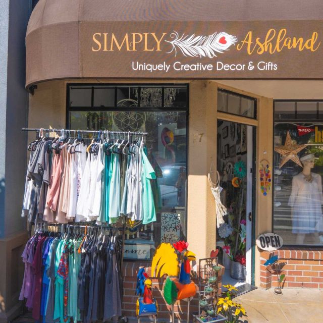 exterior of Simply Ashland gift shop during summer with outdoor displays